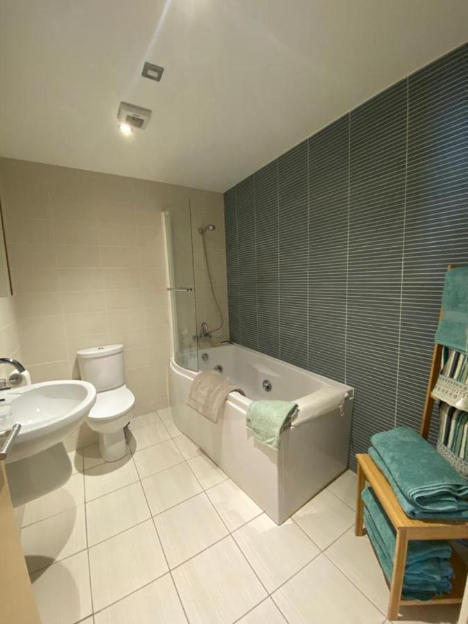 Cosy 3 Bedroom Apartment In Central Portrush With Sea Views Luaran gambar