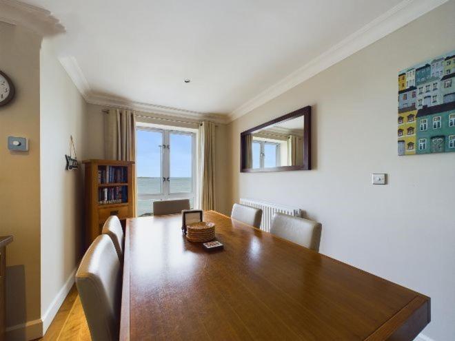 Cosy 3 Bedroom Apartment In Central Portrush With Sea Views Luaran gambar