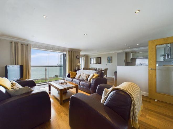Cosy 3 Bedroom Apartment In Central Portrush With Sea Views Luaran gambar